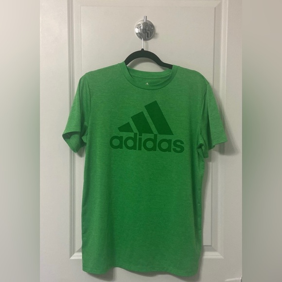 Adidas green t-shirt - Picture 1 of 4
